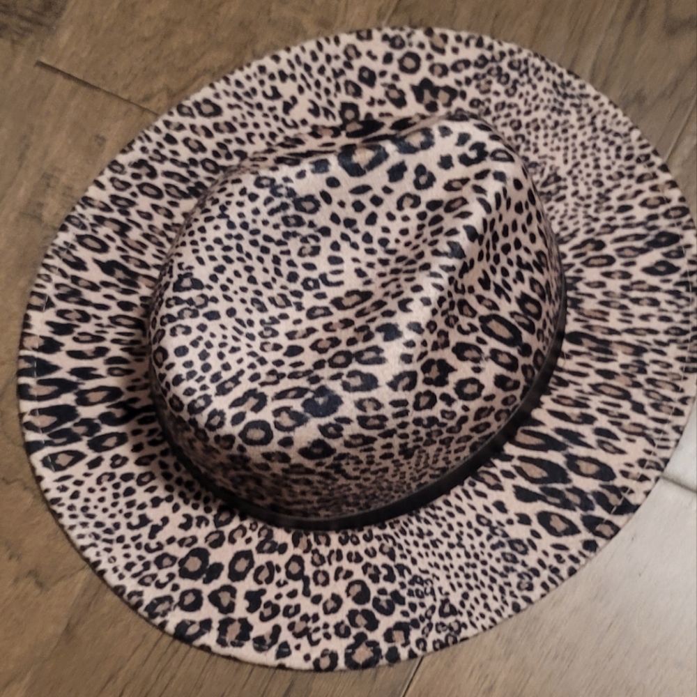 Womens leopard fedora hat